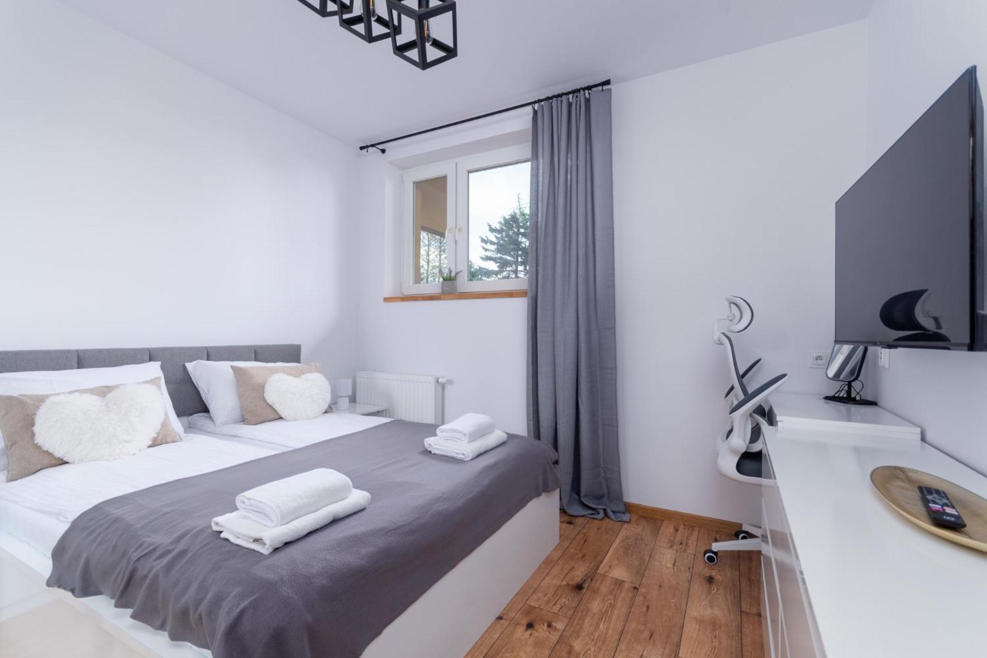 Termy Cieplice Apartment イェレニャ・グーラ エクステリア 写真